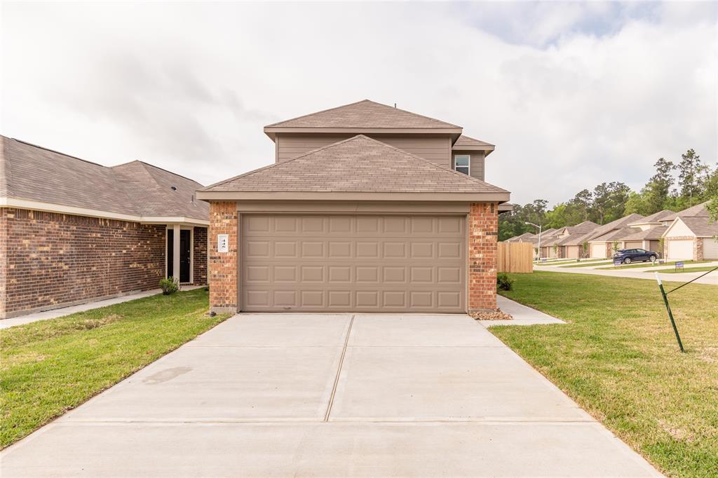 445 Upper Creek Dr, Willis, TX 77378 House for Rent in Willis, TX