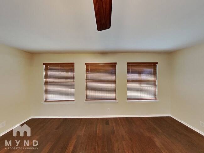 Foto del edificio - 8930 Wolff Vista