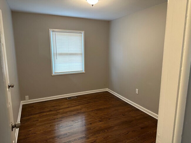 Building Photo - Beautiful, refinished hardwood flooring, T...