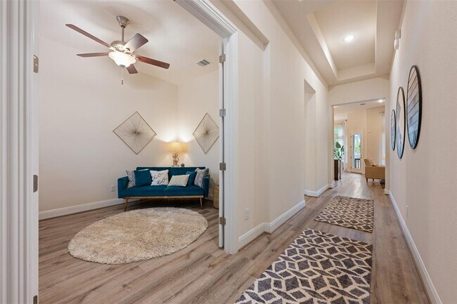 Foto del edificio - 725 Millcreek Ln