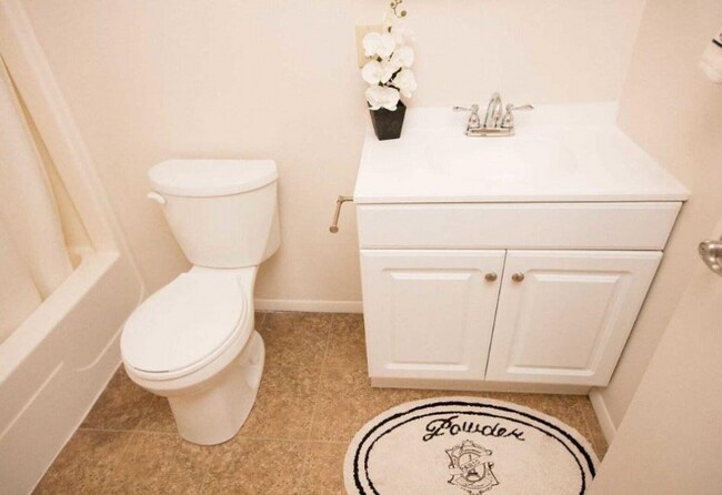 Foto del edificio - 2647 Eastgate Rd