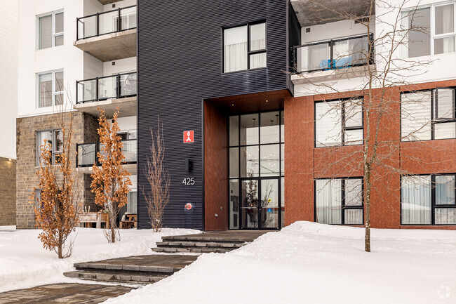 Building Photo - Quartier 7