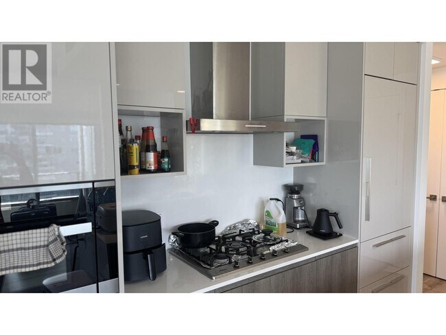 Photo du bâtiment - 6511-6511 Sussex Ave