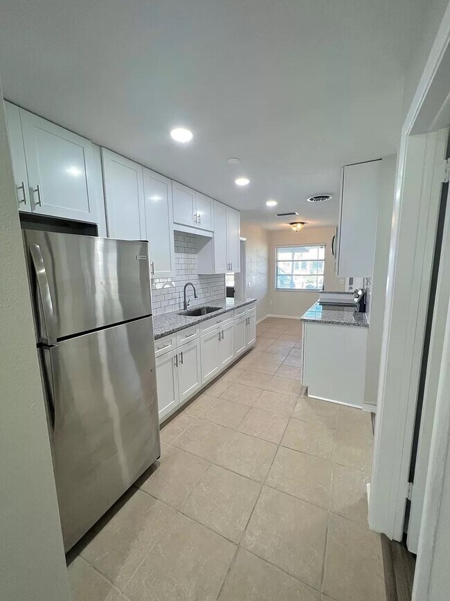 Foto del edificio - 3700 59th St N