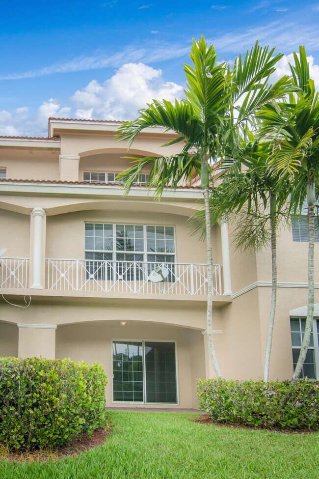 Foto del edificio - 4573 Artesa Way S