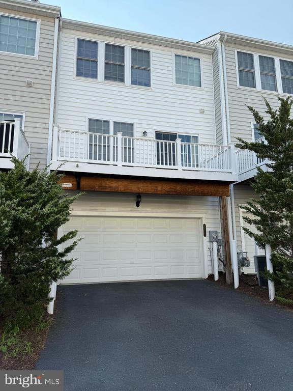 Foto del edificio - 14855 Potomac Branch Dr