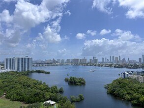 Building Photo - 16385 Biscayne Blvd