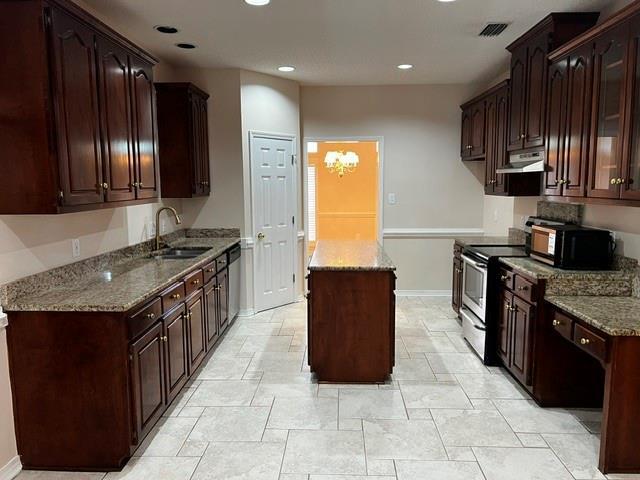 Building Photo - 7470 Mallard Dr