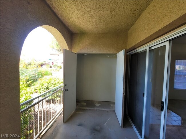 Building Photo - 3810 Juno Beach St