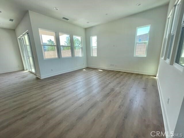 Building Photo - 274 Sawbuck