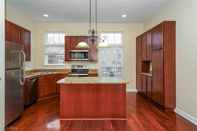 Foto del edificio - 39 Grandview Dr