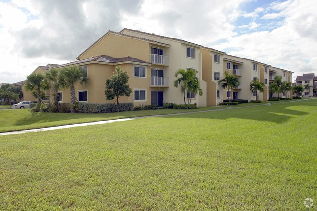 Building Photo - Ernie Martin Villas