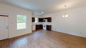 Building Photo - 195 Cherry Tree