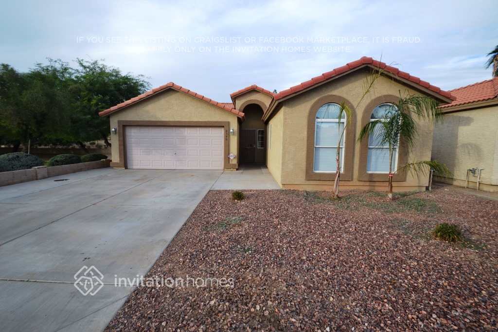 Foto principal - 8346 W Cypress St