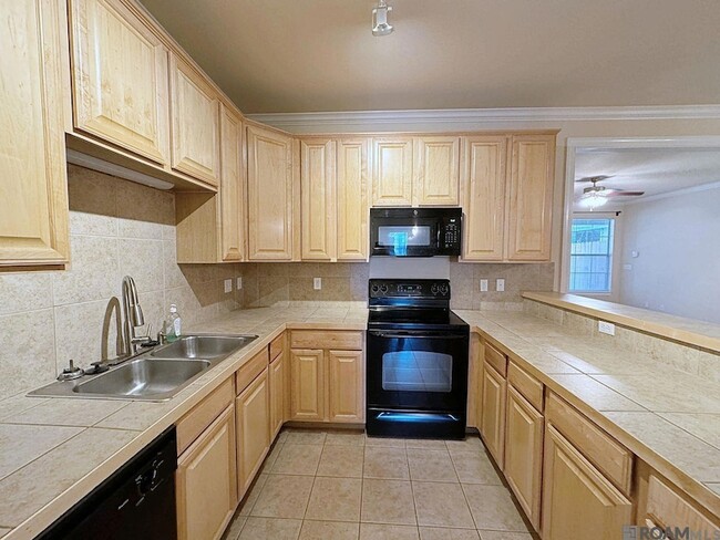 Photo - 809 Summer Breeze Dr Apartment