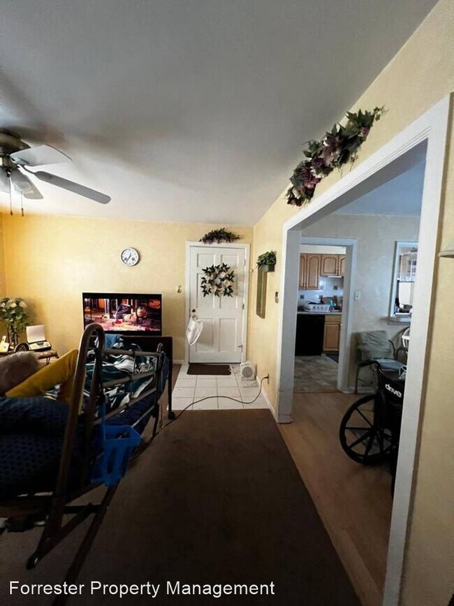 Building Photo - 2 br, 1 bath House - 104 Cherry Parke Unit D