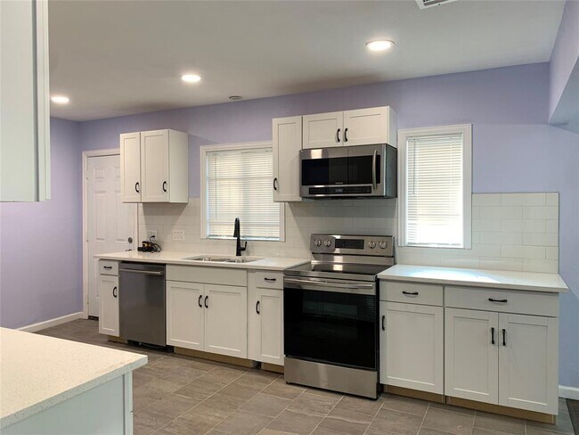 Foto del edificio - 3446 Ozark St