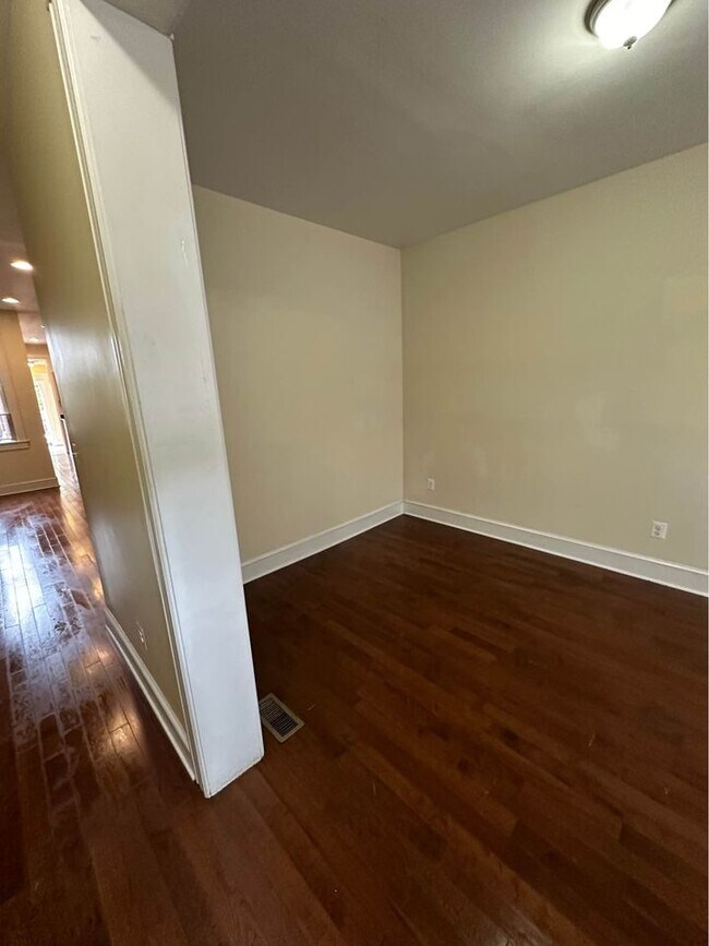 Foto del edificio - 2212 Jefferson St