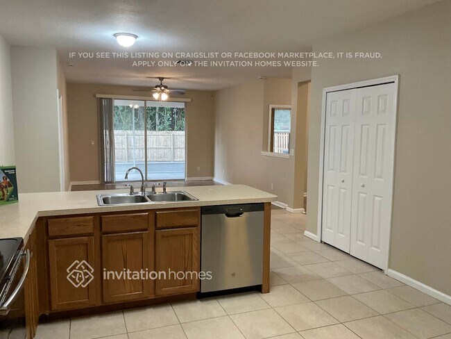 Foto del edificio - 3817 Mt Carmel Ln