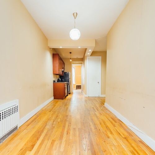 Foto del edificio - 1299 Greene Ave