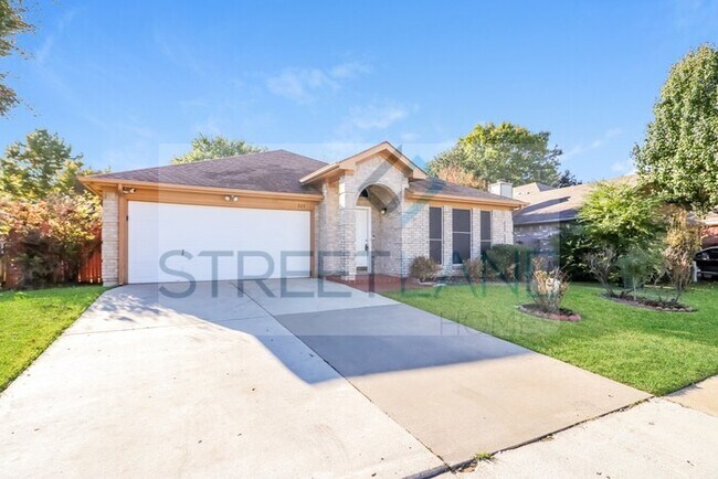 Building Photo - REDUCED! - Now offering $300 off first ful...