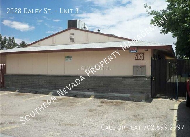 Building Photo - 2 bed 1 bath