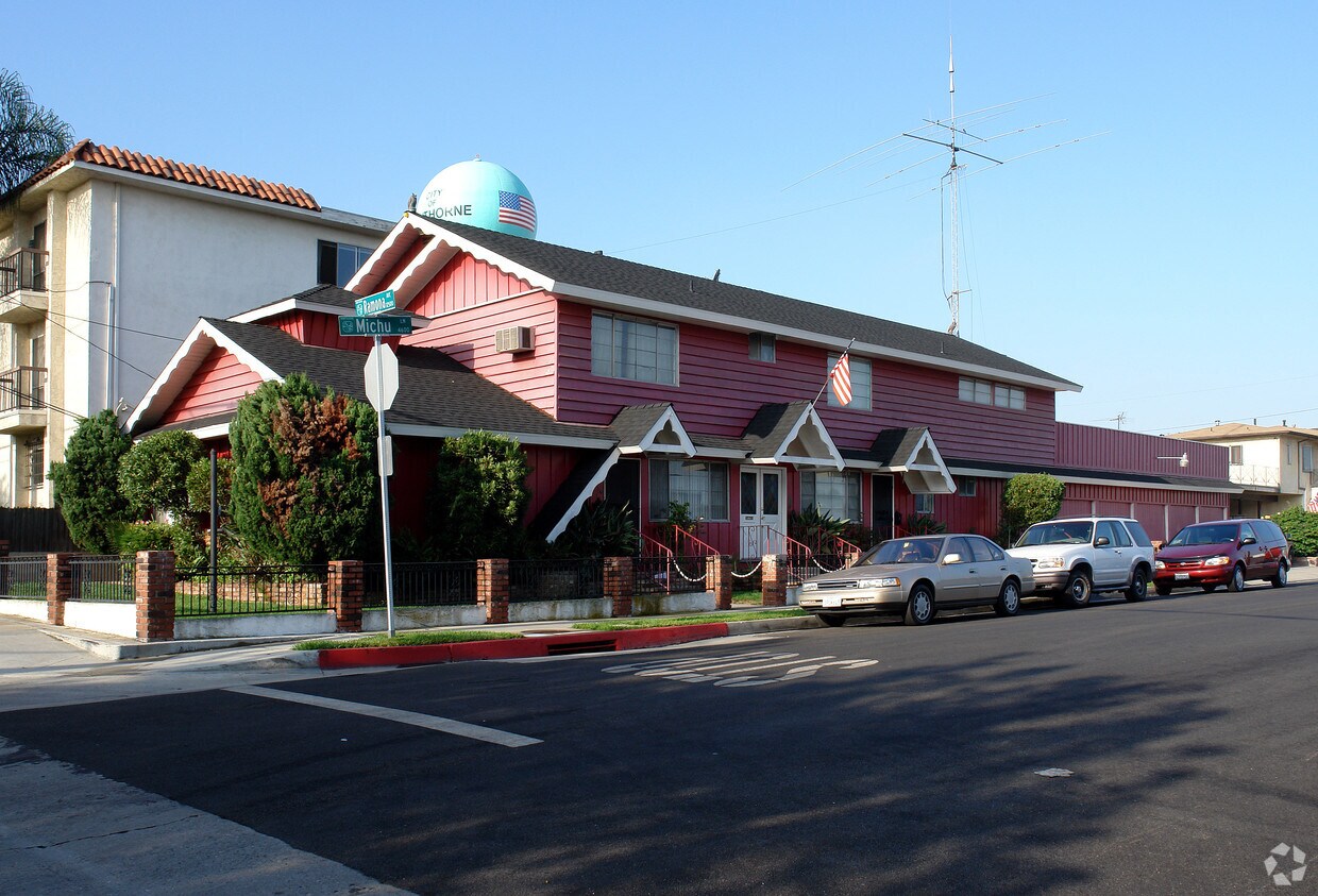 12511 Ramona Ave, Hawthorne, CA 90250 Apartments in Hawthorne, CA