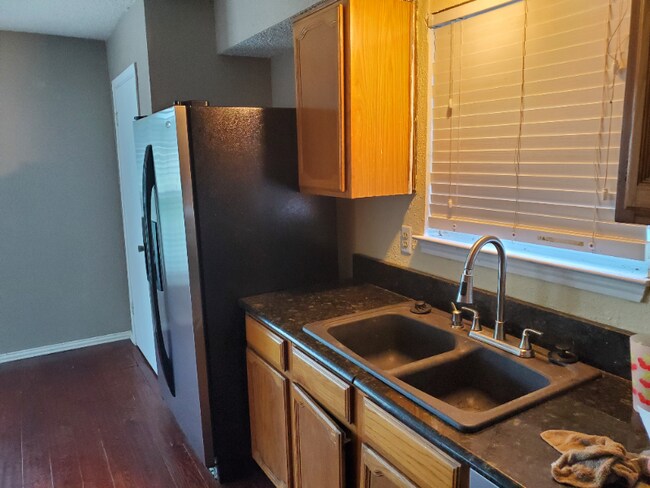 Building Photo - 801 Filmore Dr