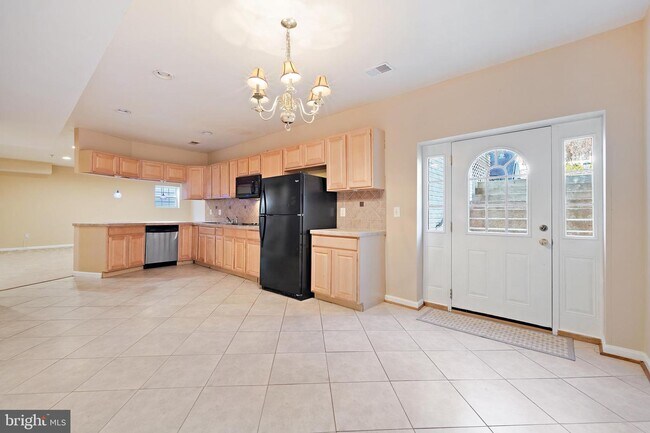 Building Photo - 6508 Manton Way