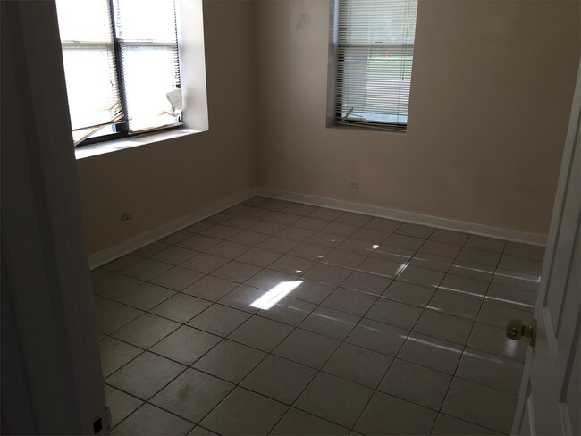 Foto del edificio - 6701 S Parnell Ave