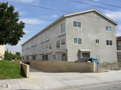 Building Photo - 10214 Independence Ave
