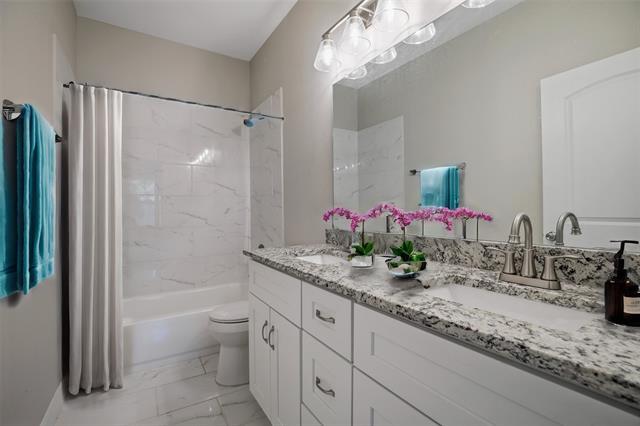 Foto del edificio - 4615 Cherbourg St