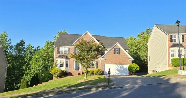 Building Photo - 3811 Roxfield Dr NE