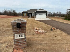 Building Photo - 18040 Lantana Loop