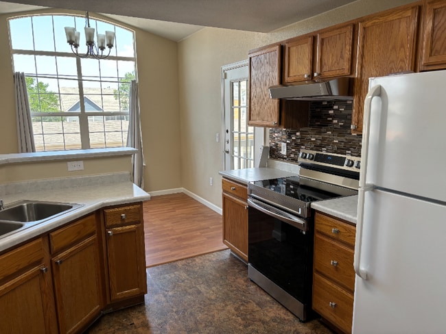 Photo - 7440 S Blackhawk St Apartment