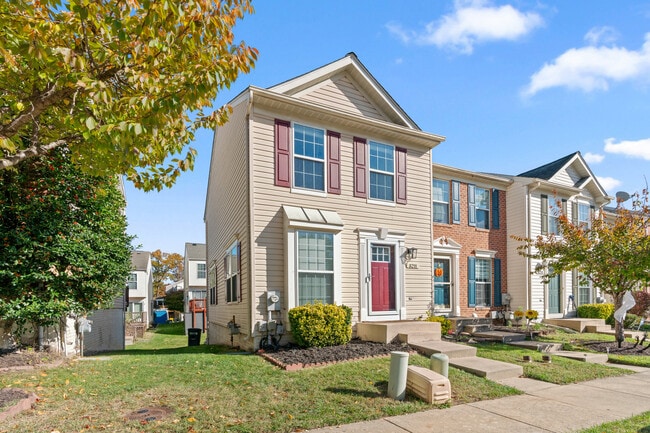 Foto del edificio - 8211 Water Lily Way