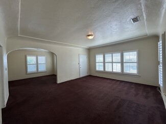 Building Photo - 112 N Primrose Ave