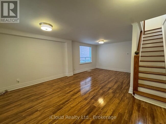 Photo du bâtiment - 158 Westlake Ave