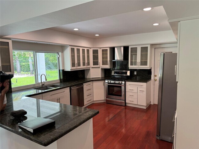 Foto del edificio - 13250 SW 72nd Ave