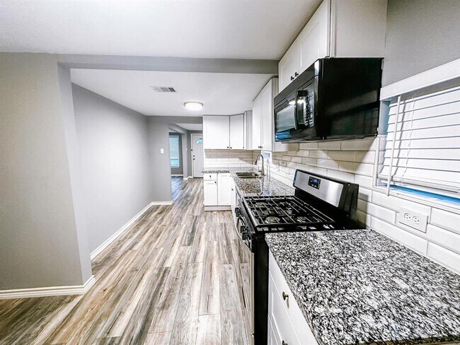 Foto del edificio - 601 S Cherry St