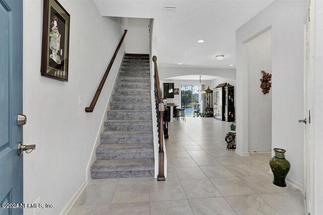 Building Photo - 511 Richmond Dr