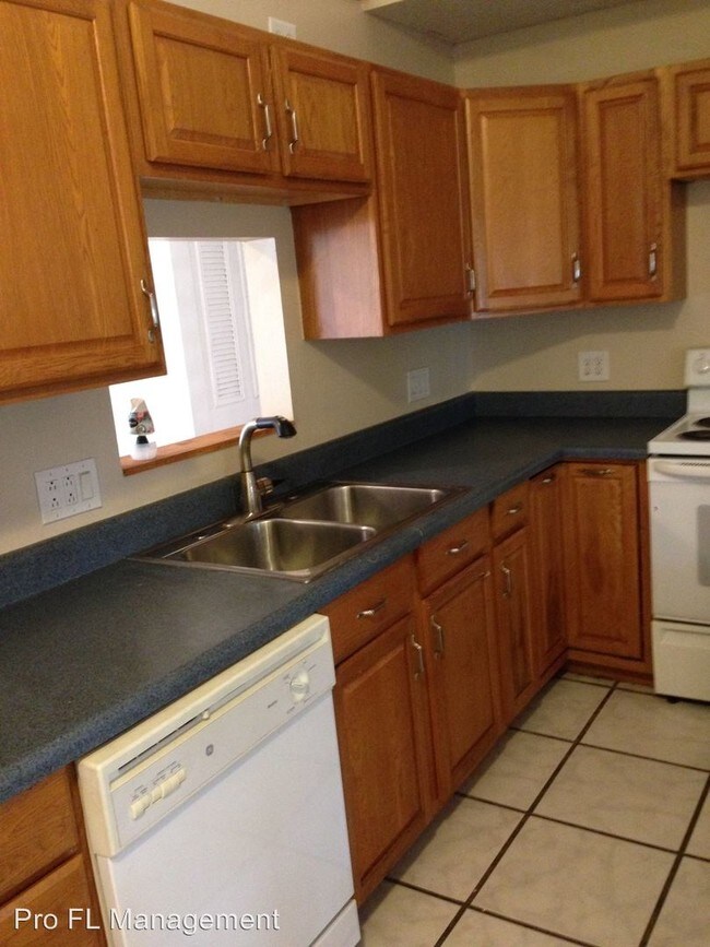 Foto del edificio - 3 br, 1 bath House - 872 Abbott ave