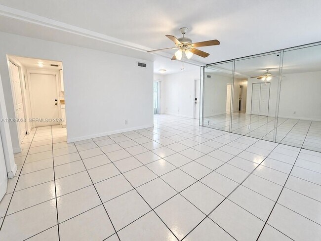 Building Photo - 7804 NW 73rd Terrace