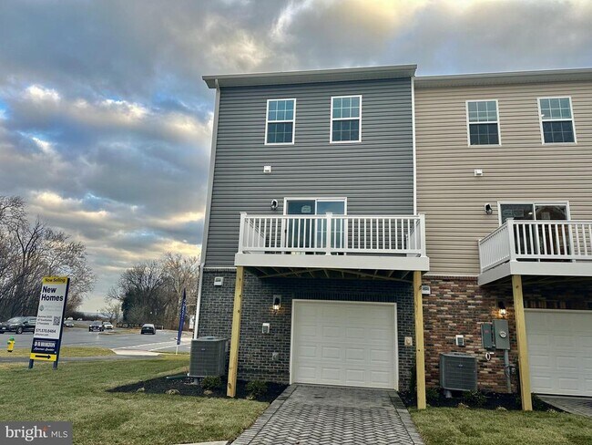 Foto del edificio - 1801 Harvest Dr