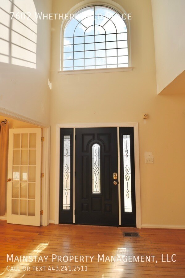 Foto del edificio - Spacious 6 Bedroom Home In Cul-de-Sac!