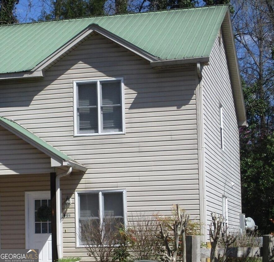 95 Mechanic St SE, Dahlonega, GA 30533 Townhome Rentals in Dahlonega