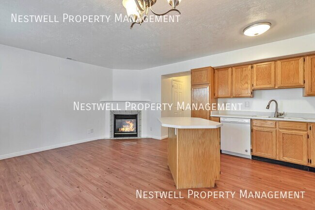 Building Photo - 6937 Florentine Way