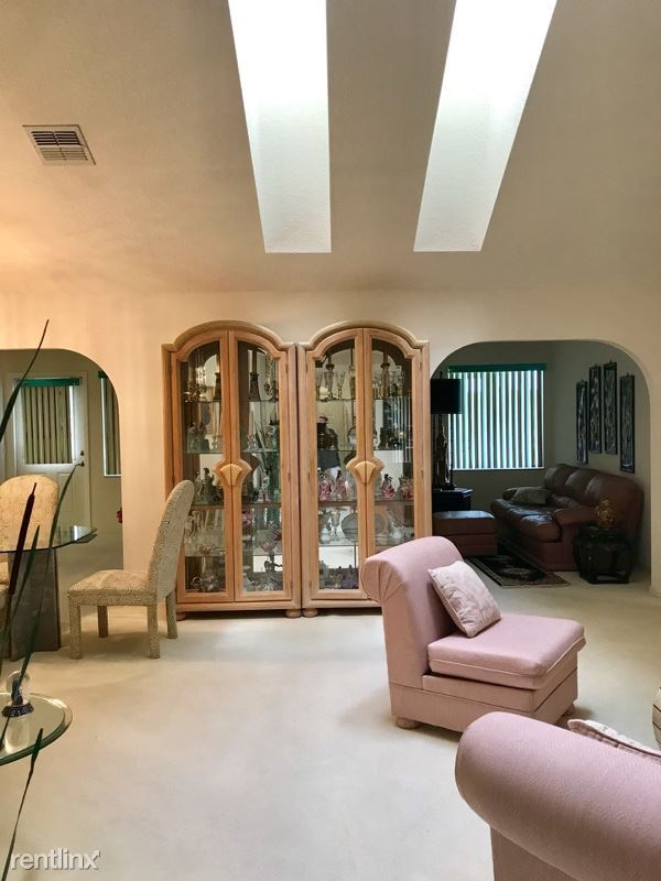 Foto del edificio - 3 br, 2 bath House - 8671 SW 65th Ave Rd