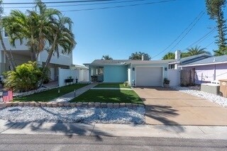 Frente de la casa - 341 Boca Ciega Dr