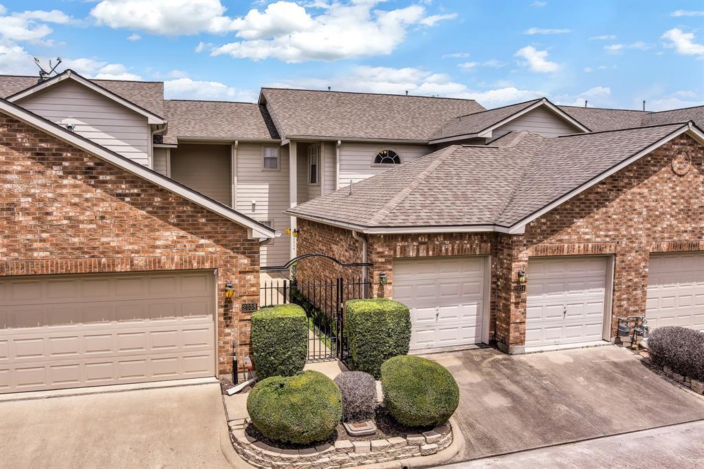 Primary Photo - 2034 Glencove Dr